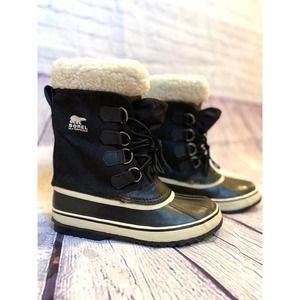 SOREL Women's Winter Carnival Boots- Black, Size 8
